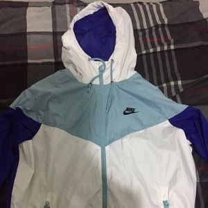 Nike Windbreaker Blue and White Mens Size Medium